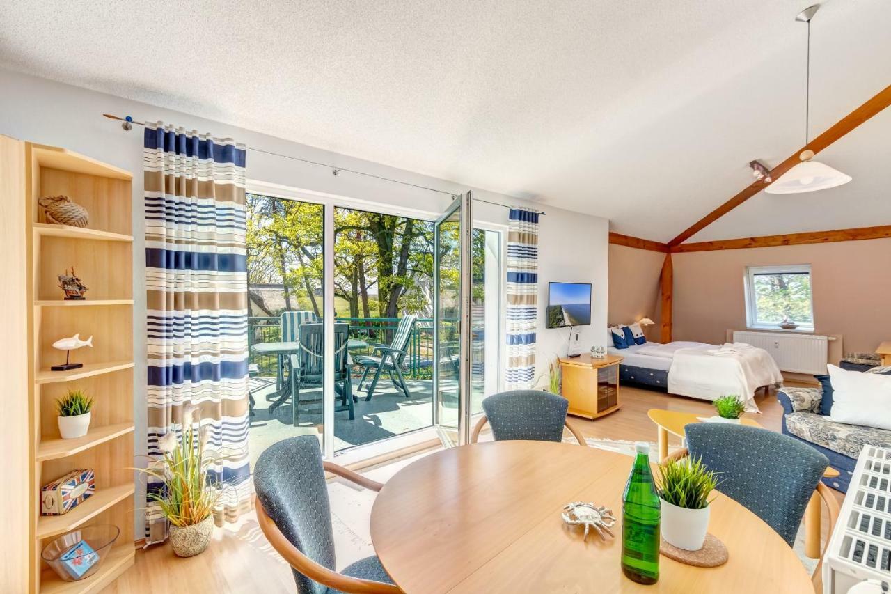 Haus Berlin Krabbengalerie Apartamento Loddin Exterior foto